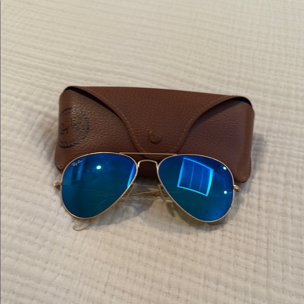 Ray-Ban Blue Lens Gold Frame Sunglasses